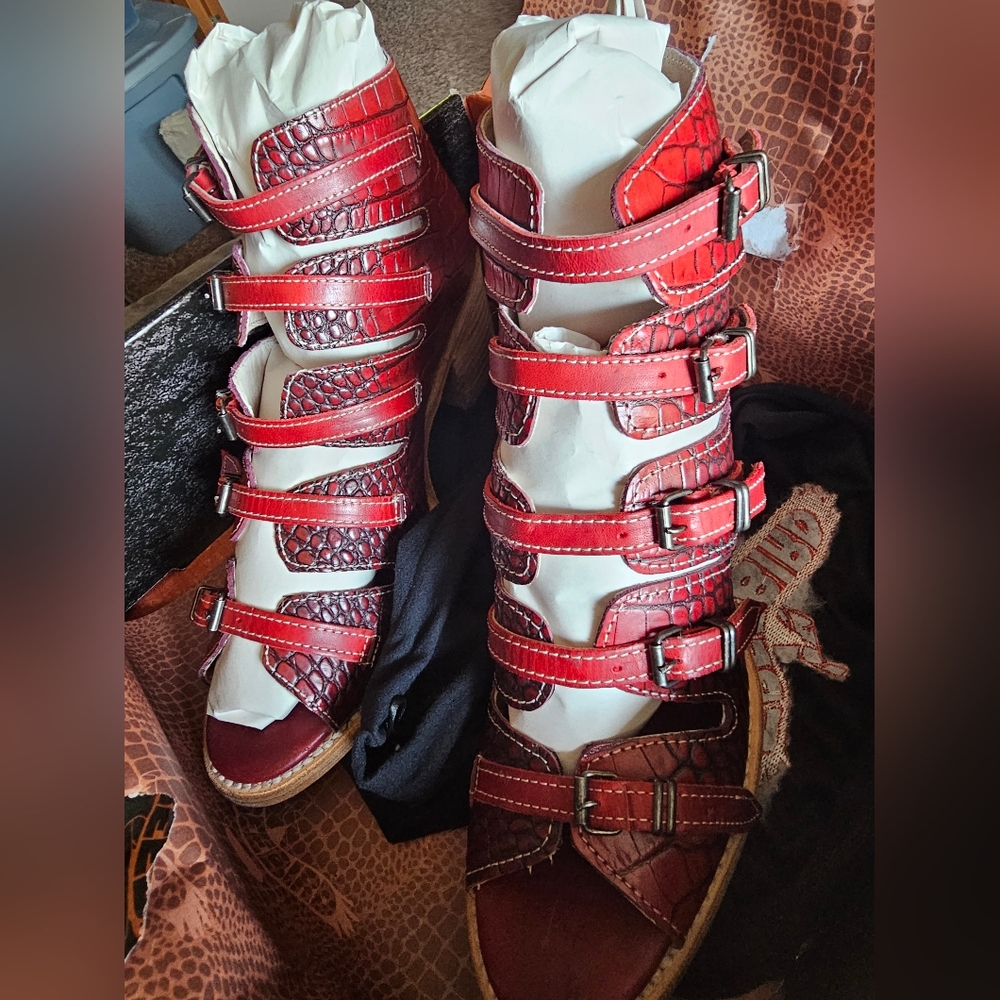 Freebird Boots Red Croco Quinn size 12 Brand New in Box - Sold Out Online! - Picture 3 of 6